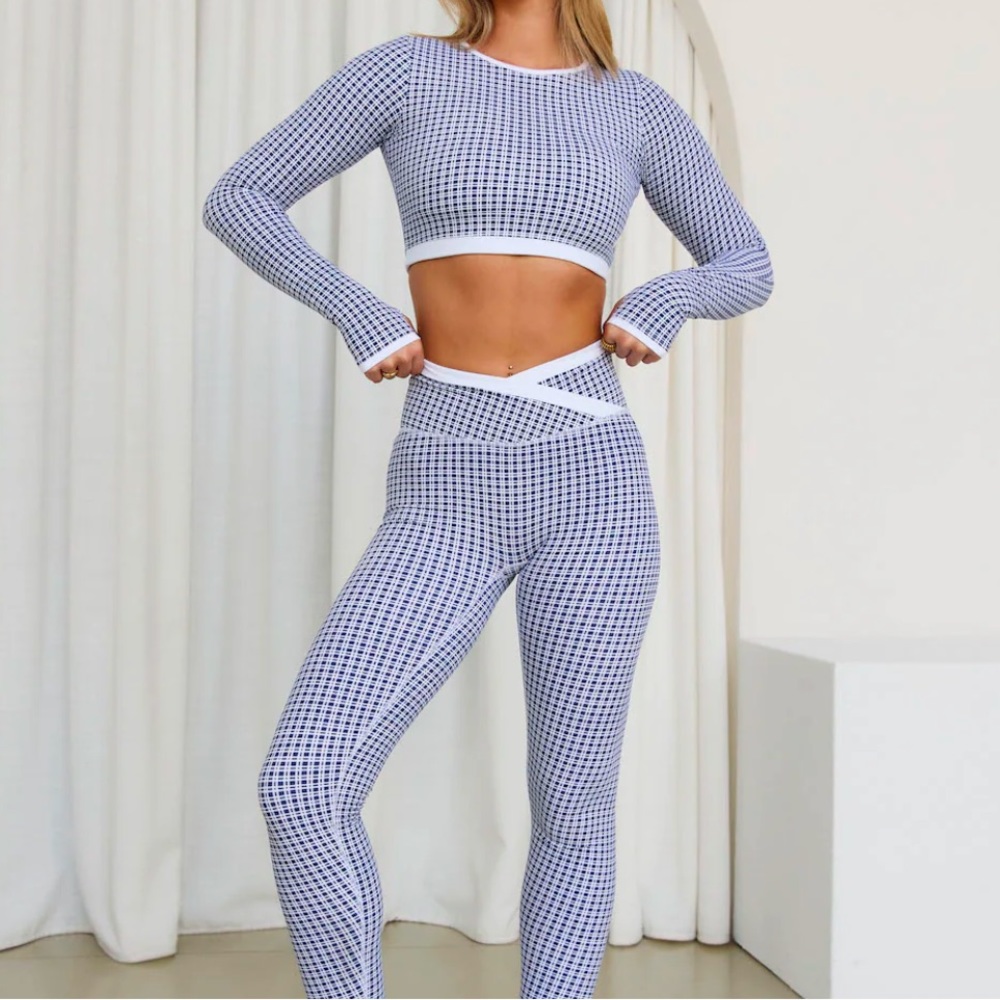 Women's Blue Checkered Leggings - Picture 5 of 6